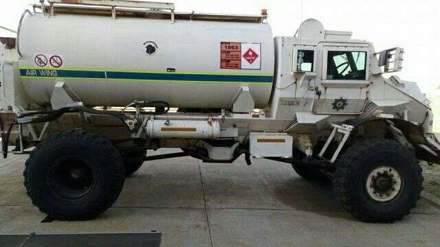 Fuel tanker truck