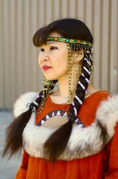 44467-1-chukchi-woman-2.jpg