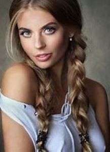 31149-16-03-emily.jpg
