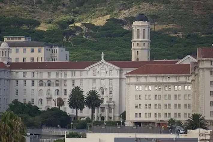 The Groote Schuur hospital located on the slopes of Devil’s Peak in Salt River. This is the hospital were the first ever human heart transplant took place.